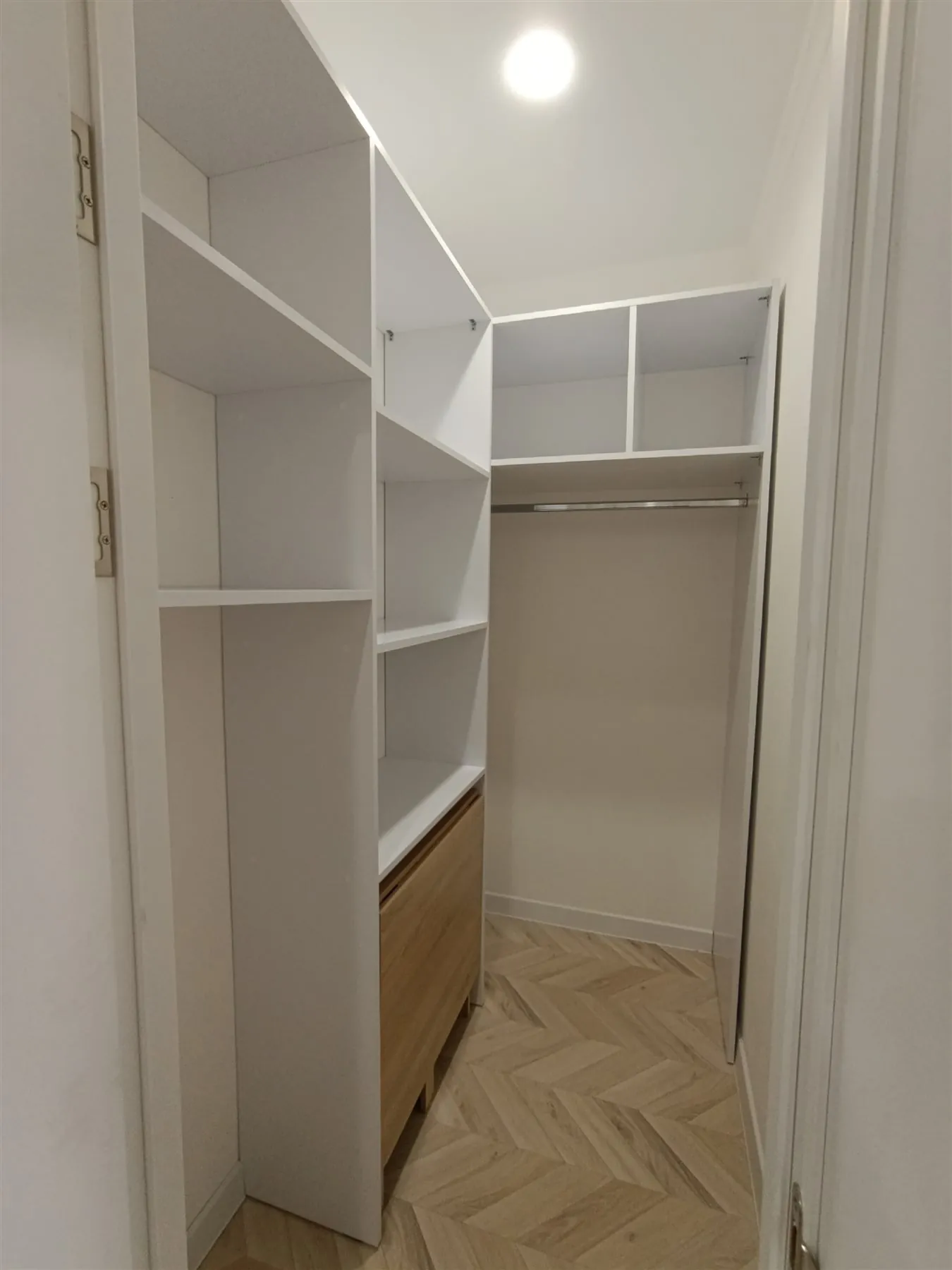 Garderobă și mobilier pentru balcon